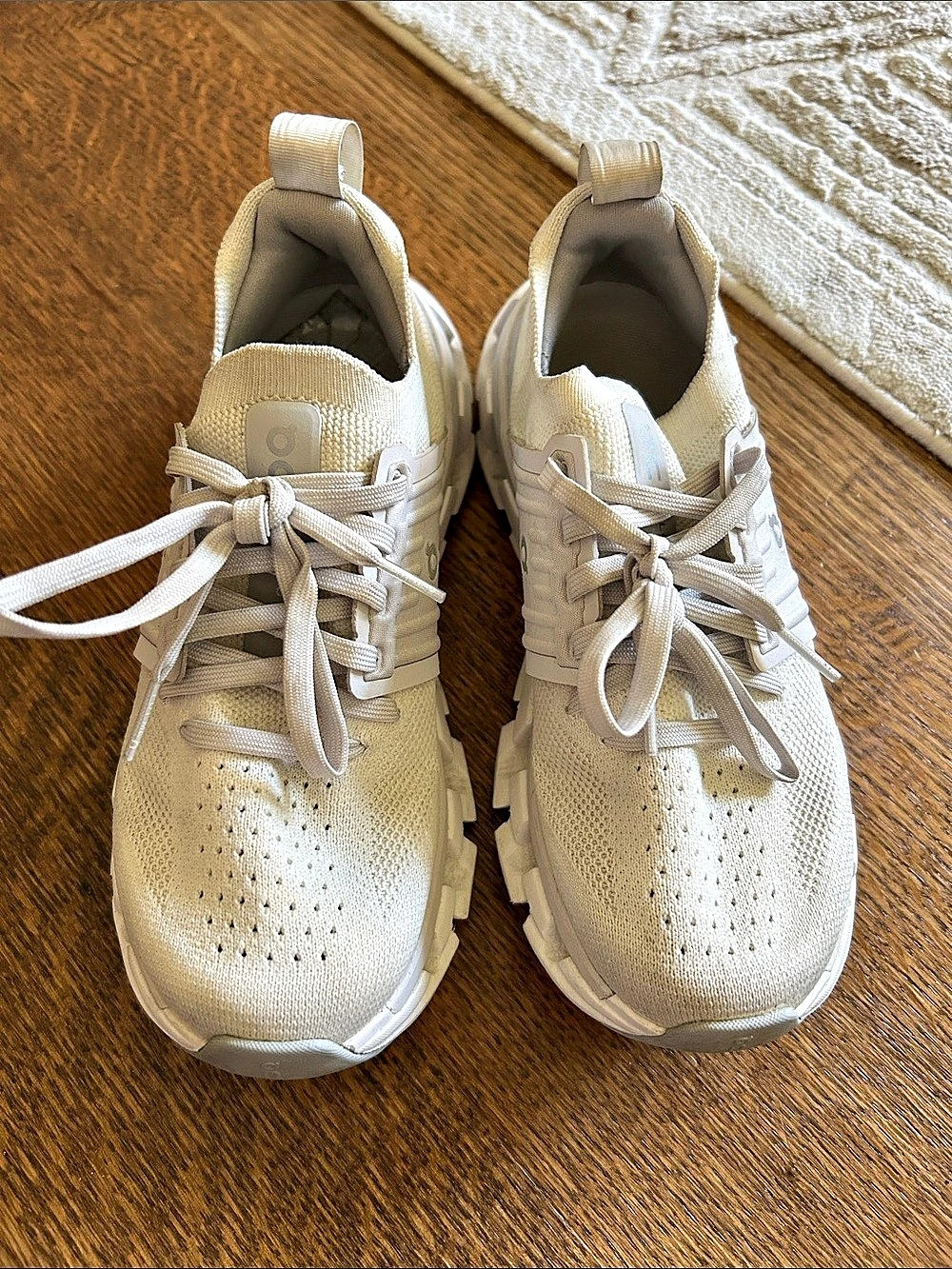 On Clou Women's Athletic Sneakers US 5